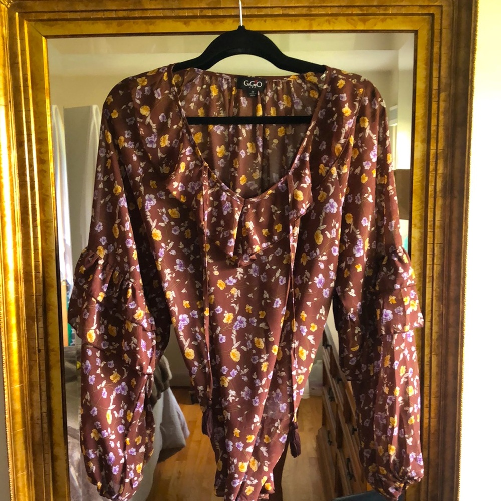Women's Brown Chic, Boho, Light, Flowy, Floral blouse.